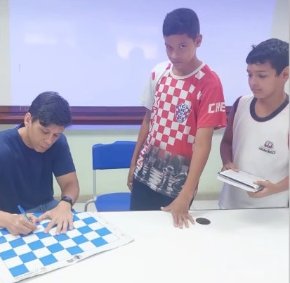 Grande Mestre Internacional de Xadrez prestigia a 7ª Etapa do Circuito Municipal de Aracruz