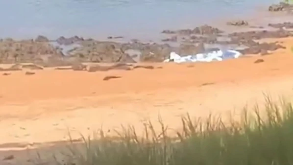 Corpo é encontrado em areia de praia de Aracruz