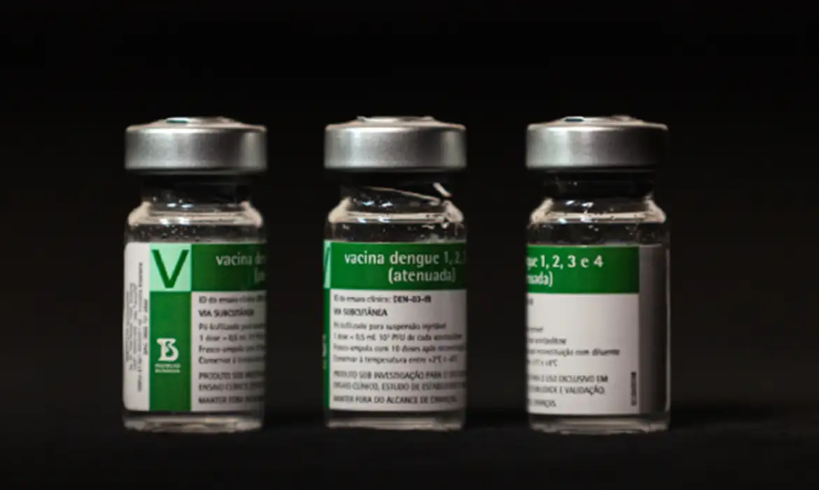 Vacina do Butantan contra dengue começa a ser aplicada este mês