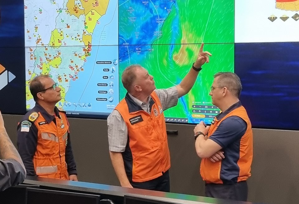 Governo do ES reforça monitoramento climático e integração das forças de Defesa Civil