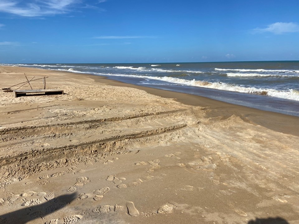 Iema reforça orientação sobre a proibição do trânsito de veículos na faixa de areia das praias