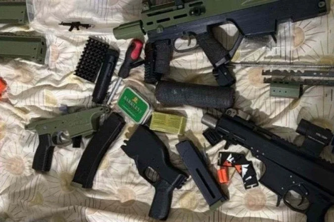 Operação no ES e outros 10 estados mira rede de produção de armas com impressão 3D