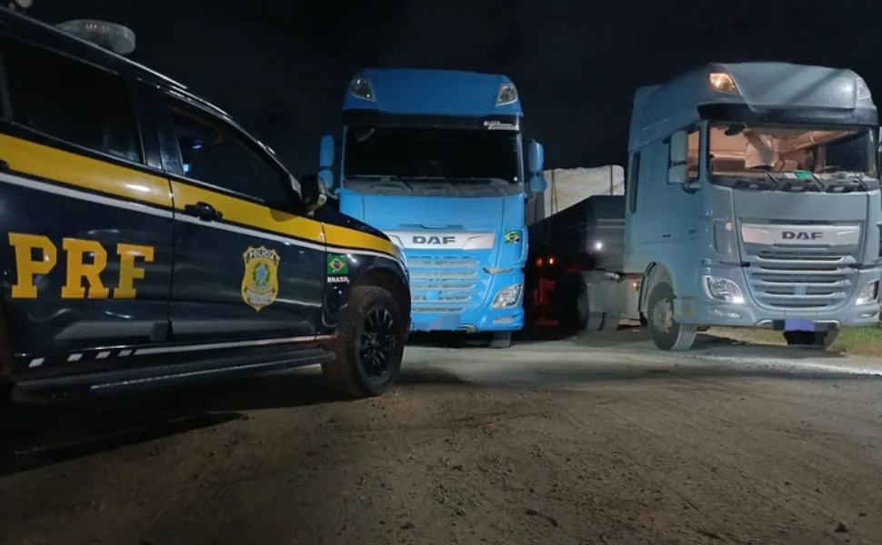 PRF apreende caminhão clonado em João Neiva