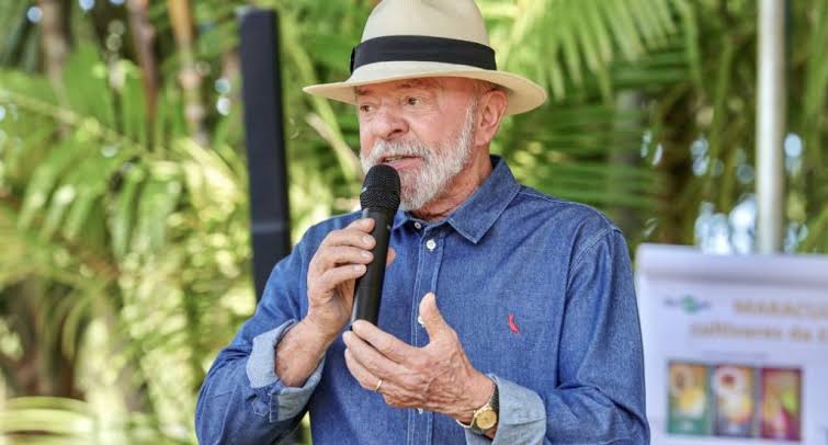 Lula participa de encontro da cultura em Aracruz