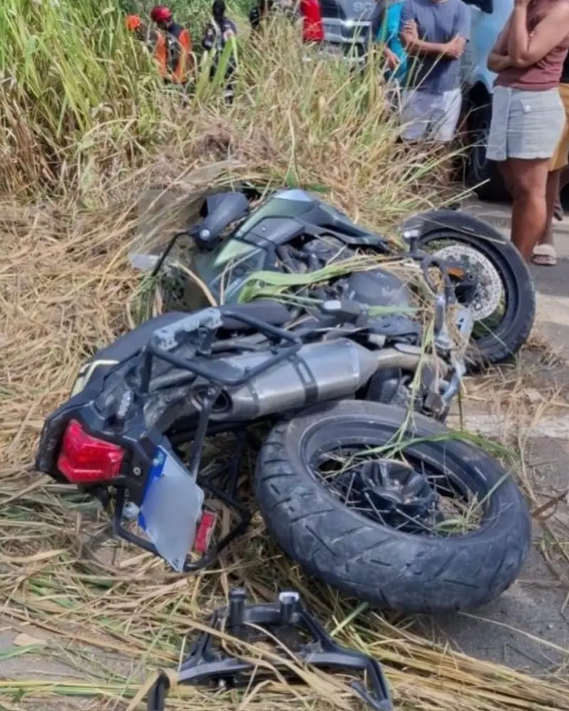 Motociclista morre após colidir em árvore na zona rural de Aracruz