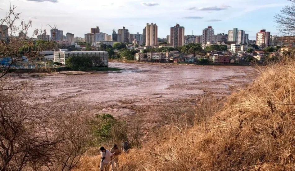 Atingidos pela lama da Samarco têm até agosto para pedir indenização de R$ 35 mil