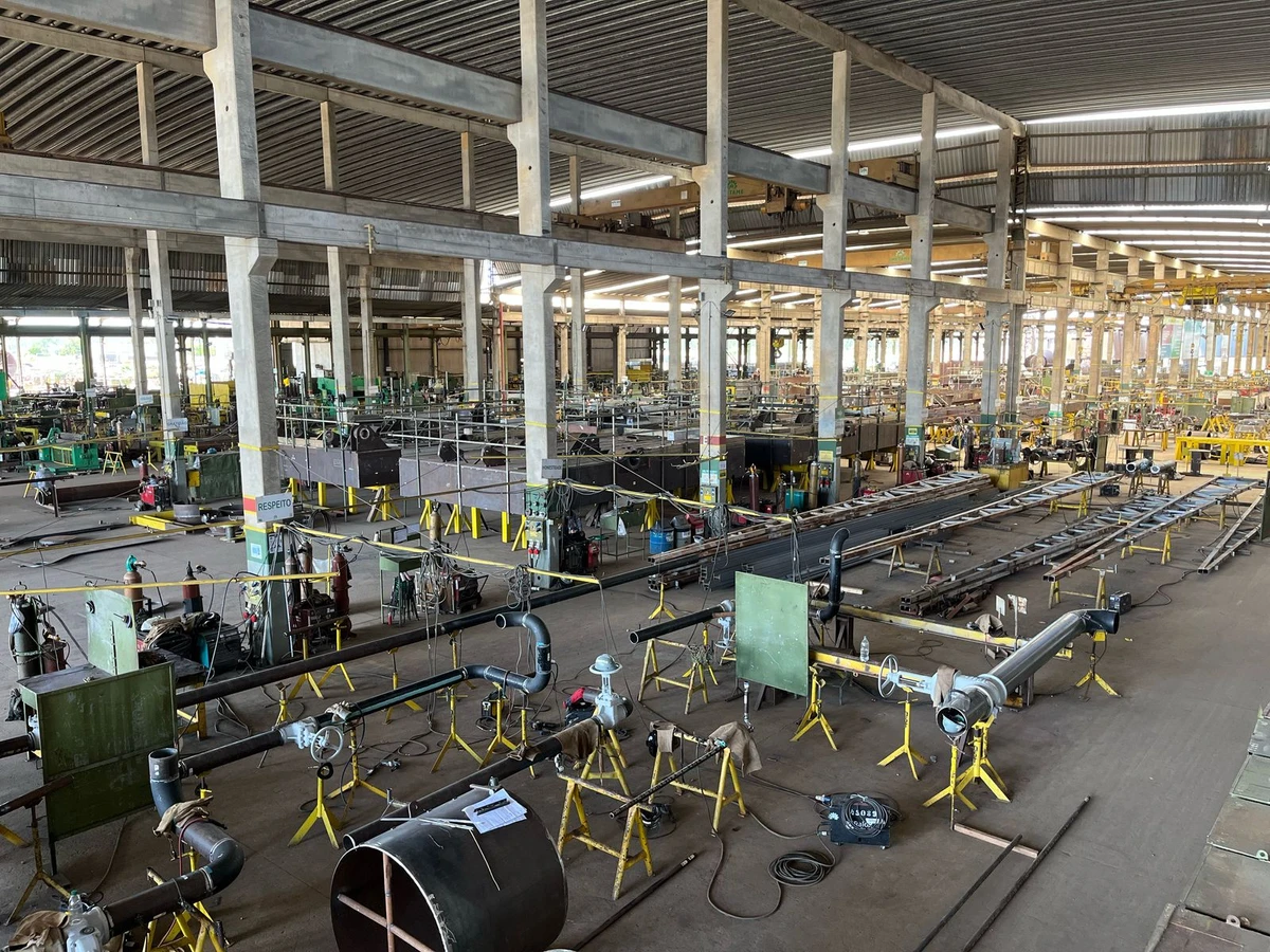 Imetame fecha semestre com marco de 2.877 toneladas fabricadas